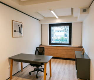 Bureau privé 10 m² 2 postes Coworking Rue de Genève Lyon 69006 - photo 1